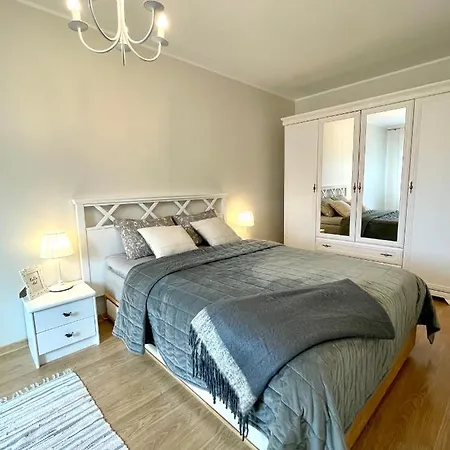 Keskuse With A Balcony Daire *