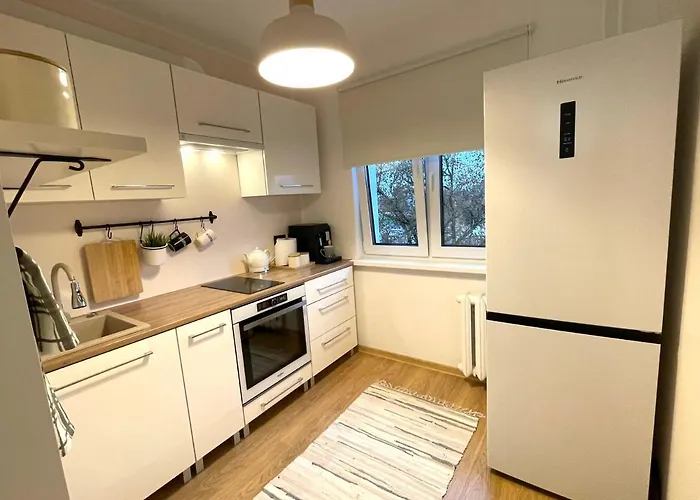 Keskuse With A Balcony Апартаменты Хаапсалу