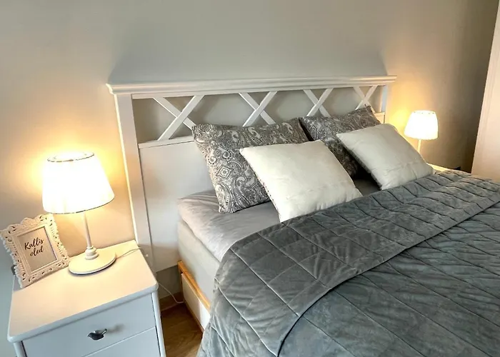 Keskuse With A Balcony Апартаменты Хаапсалу