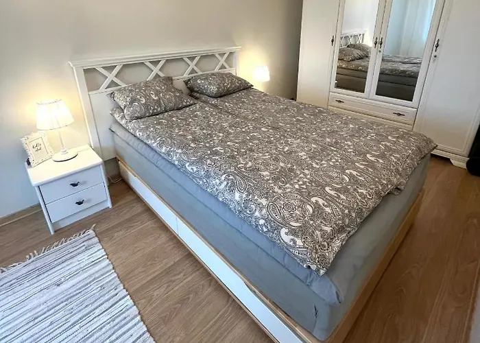 Keskuse With A Balcony Апартаменты Хаапсалу